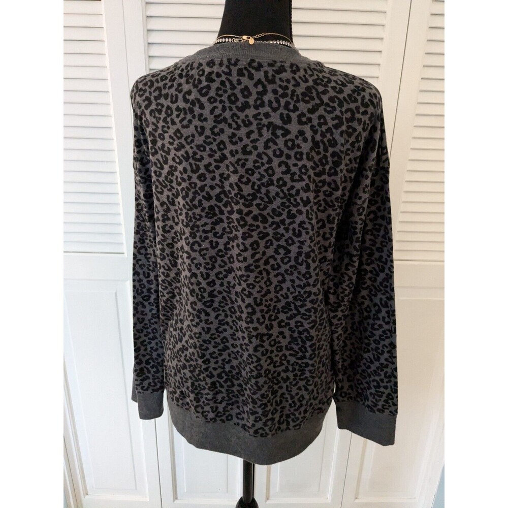 Splendid Sweater Women's Size XL Gray Black Leopard Print Crew Pullover Comfy - Picture 9 of 12